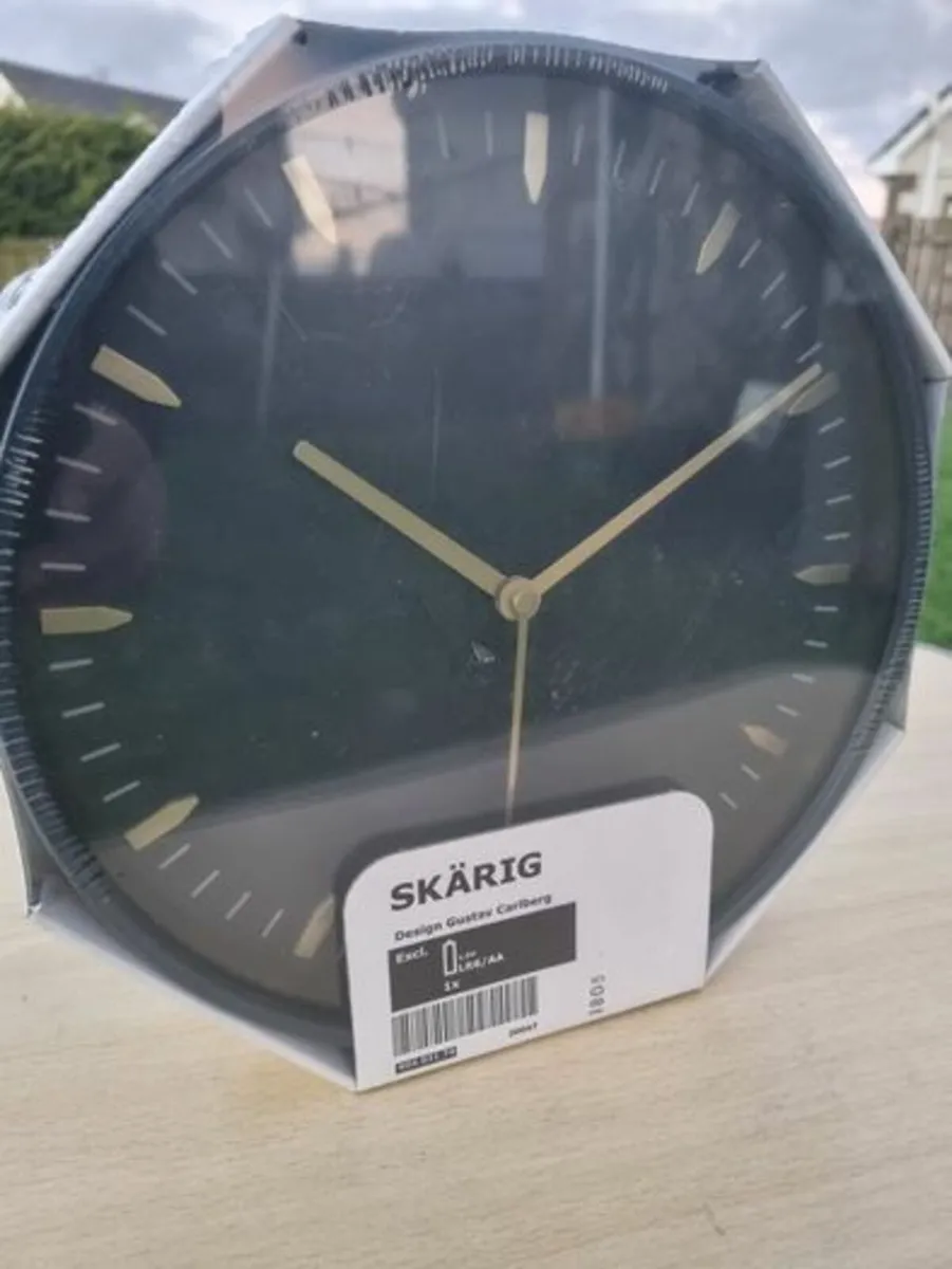 Skarig Wall Clock, Design Gustav Calberg - Image 2