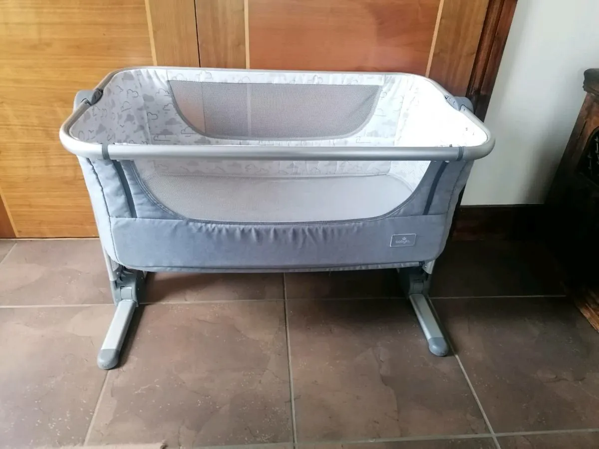 Babylo Folding Crib - Image 1