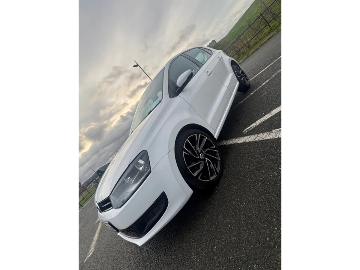 Volkswagen Polo DBA-6RCBZ 5DR AUTO - Image 1