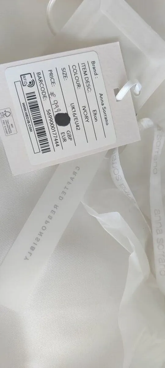Brand New Anna Sorrano Wedding Dress - UK 16 Ecru - Image 2