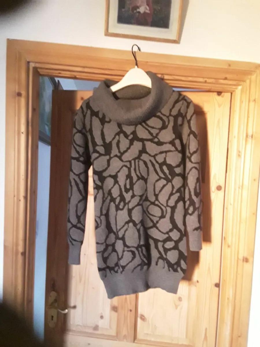 Brand new ladies jumper size 10 - Image 1