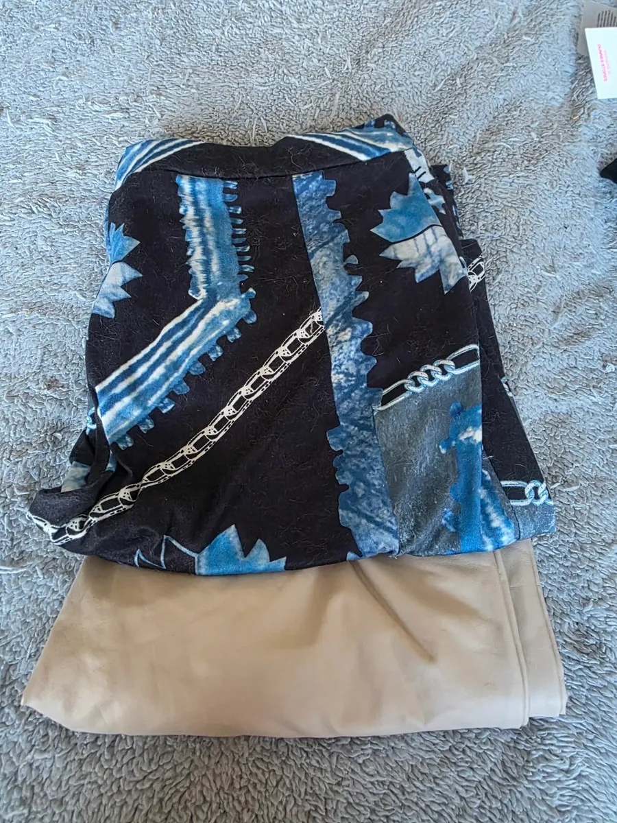 Ladies clothing - Image 3