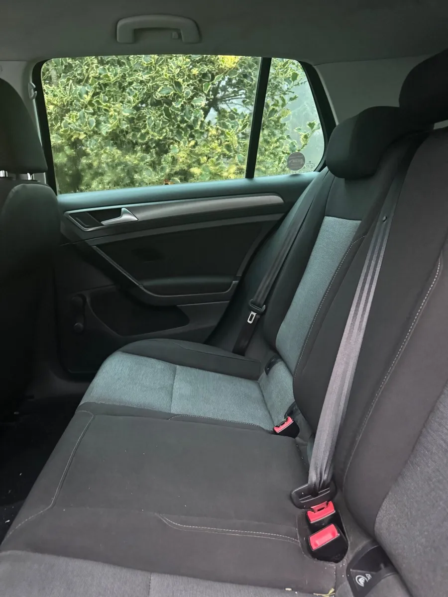 Volkswagen Golf 2013 - Image 1