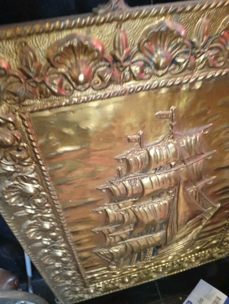 Fire screen and brass coal box - Image 1