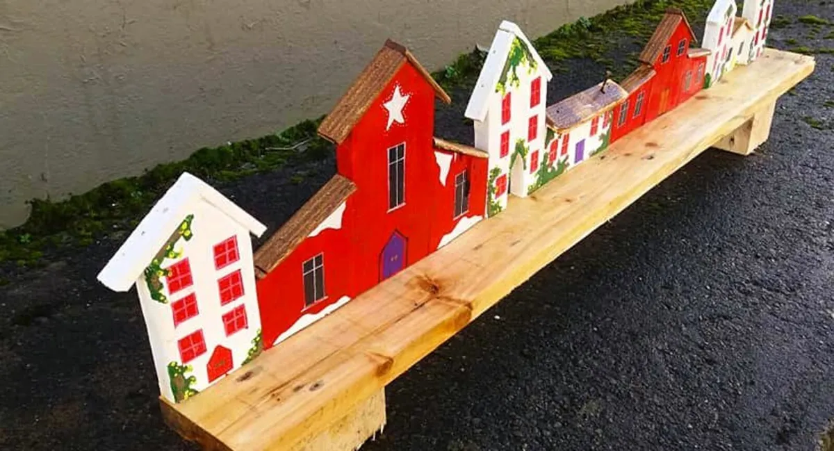 Rustic Christmas Town floating shelf - Image 2