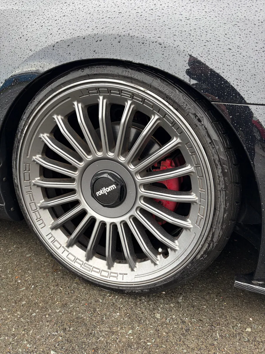 2012 Vw Golf GTI DSG LOW KMS - Image 3