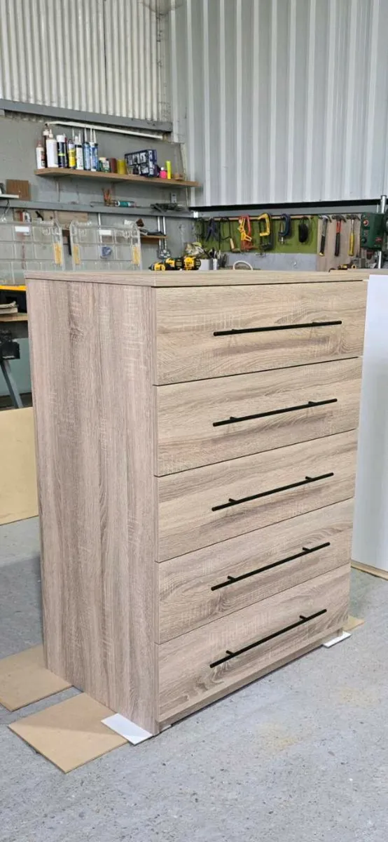Chest of drawers - Image 4