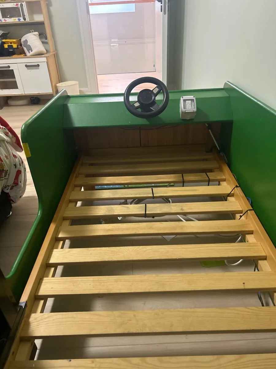 Kids tractor bed - Image 4