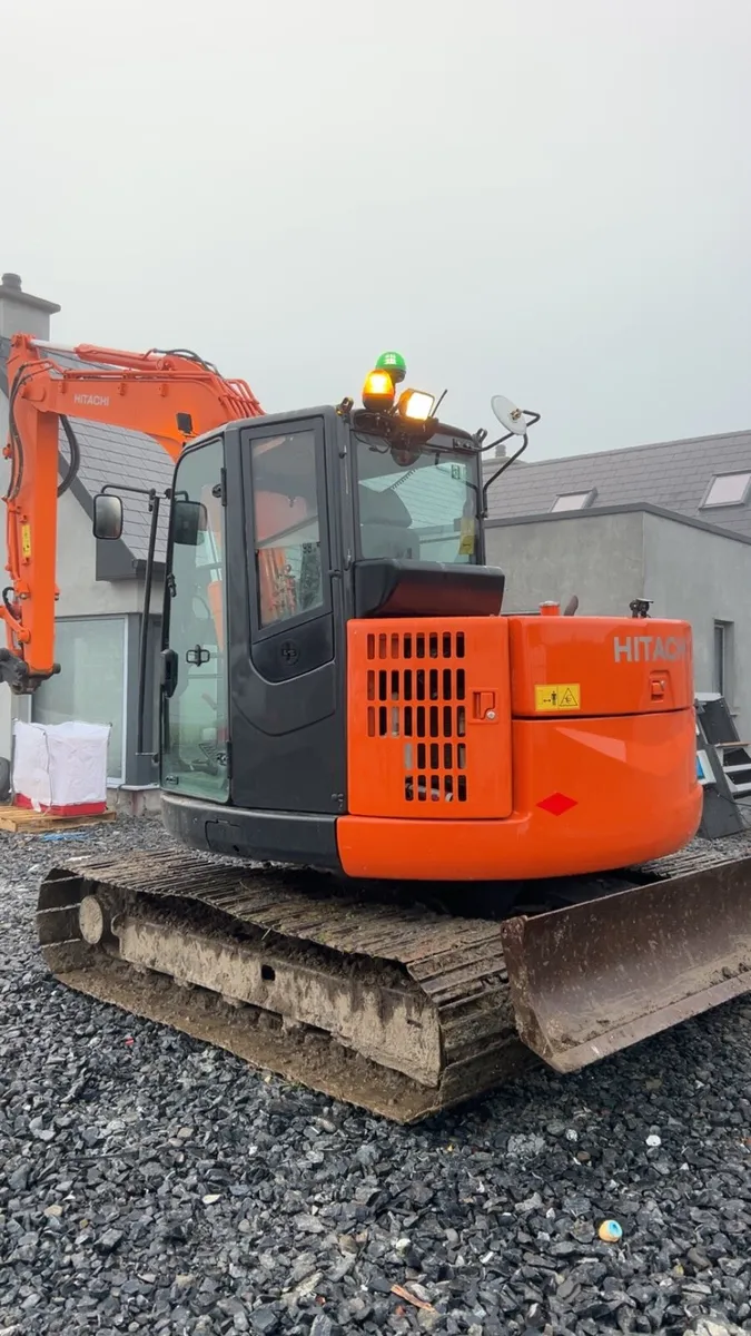 Hitachi 85 - Image 2