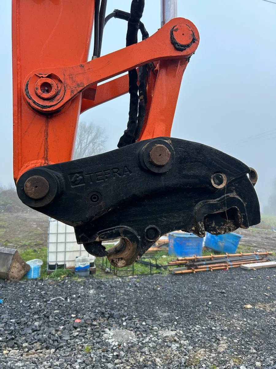 Hitachi 85 - Image 4