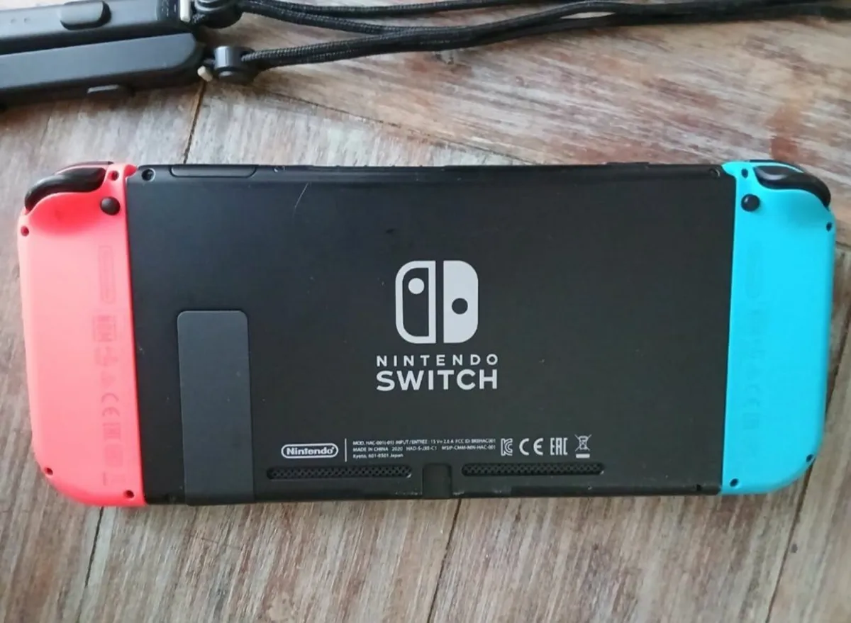 Nintendo Switch Blue/Red Console + 2 Free Games - Image 4