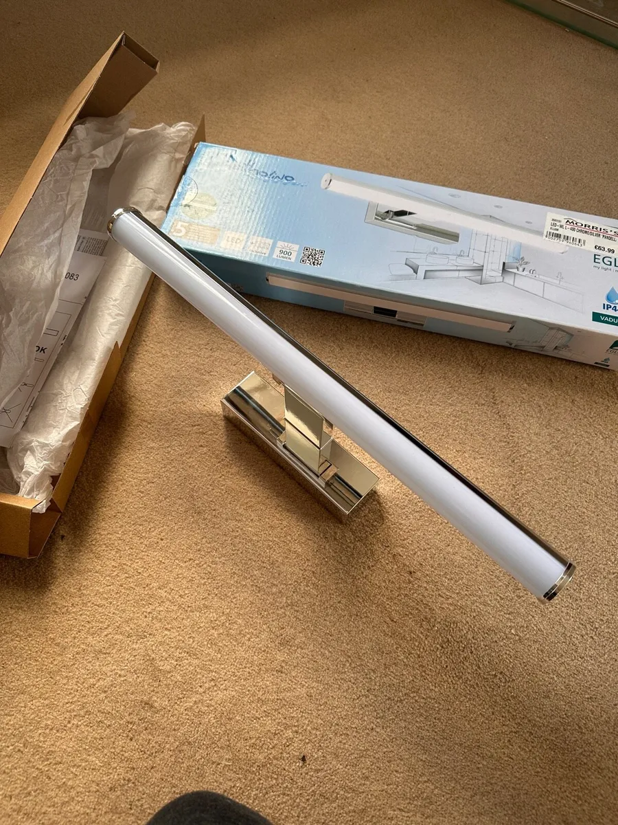 Pair of new Bathroom lights - Image 1