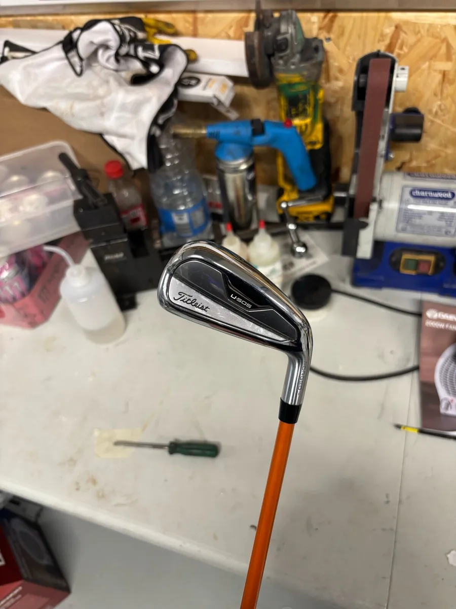 Titleist U505 2 Iron Upgraded Shaft - Image 1