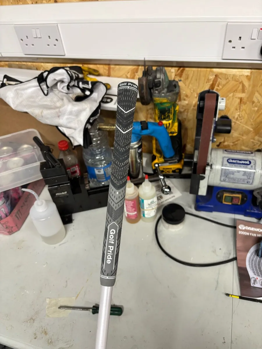 Titleist U505 2 Iron Upgraded Shaft - Image 4