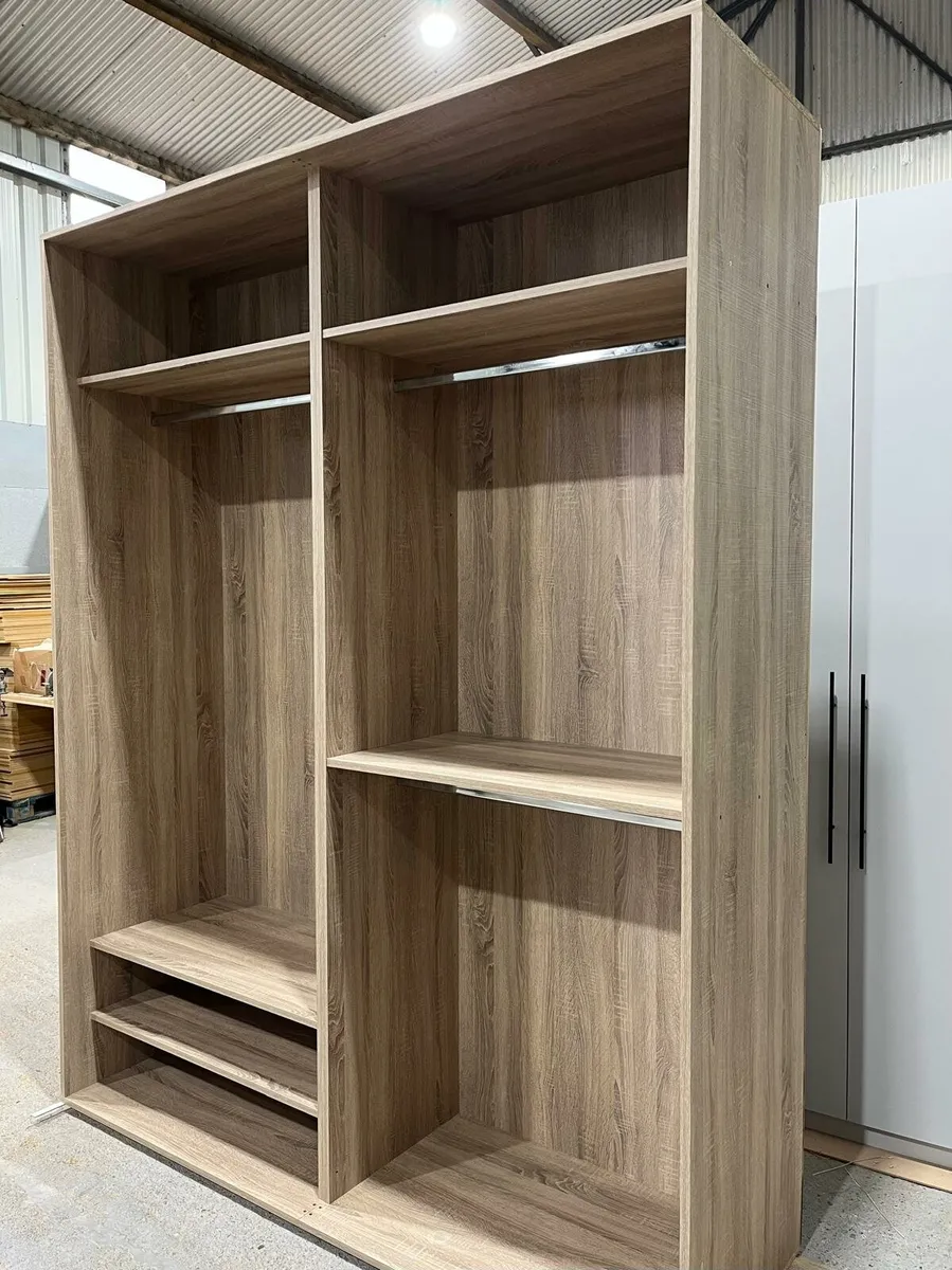 Wardrobe sliding door - Image 4