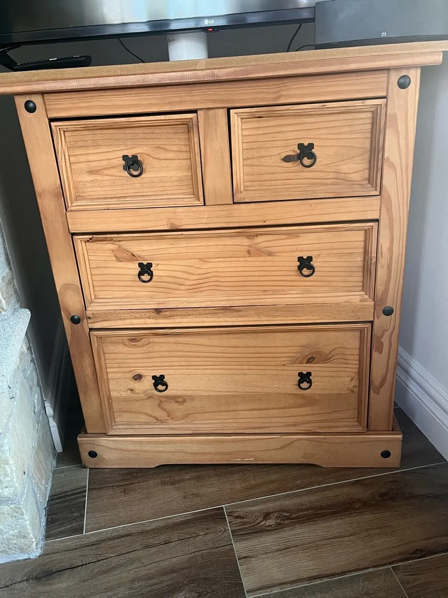 Chest of Drawers