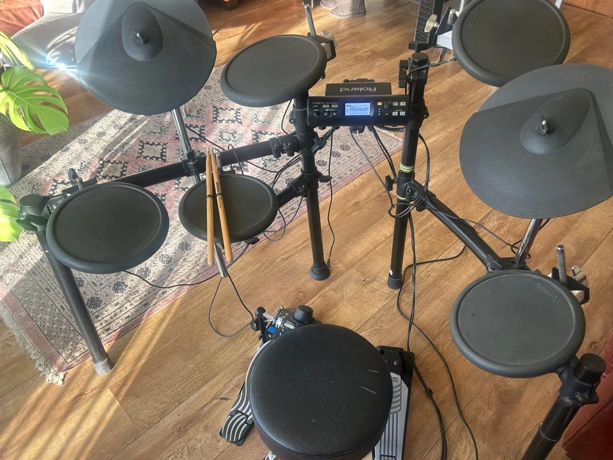 Roland TD-4 Electric Drums - Image 1