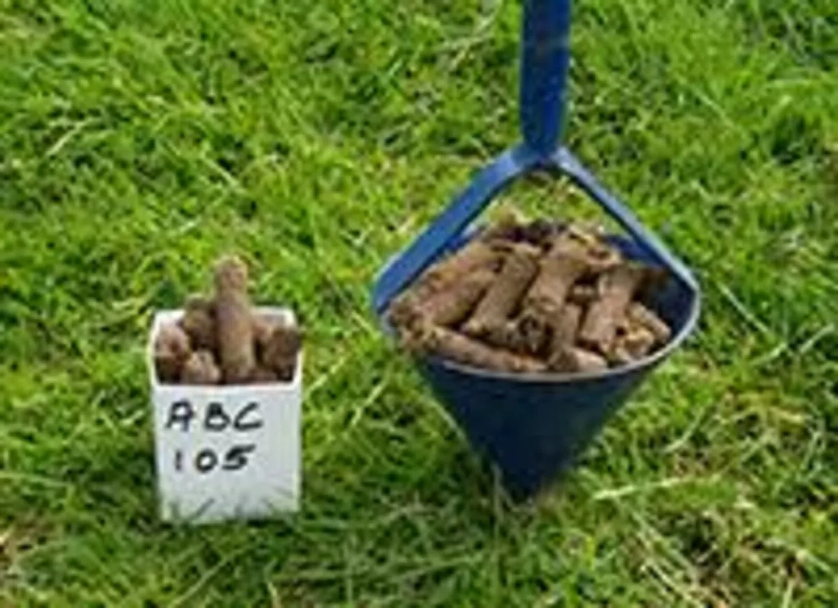 Soil Sampling Grass measuring Farm Mapping - Image 4