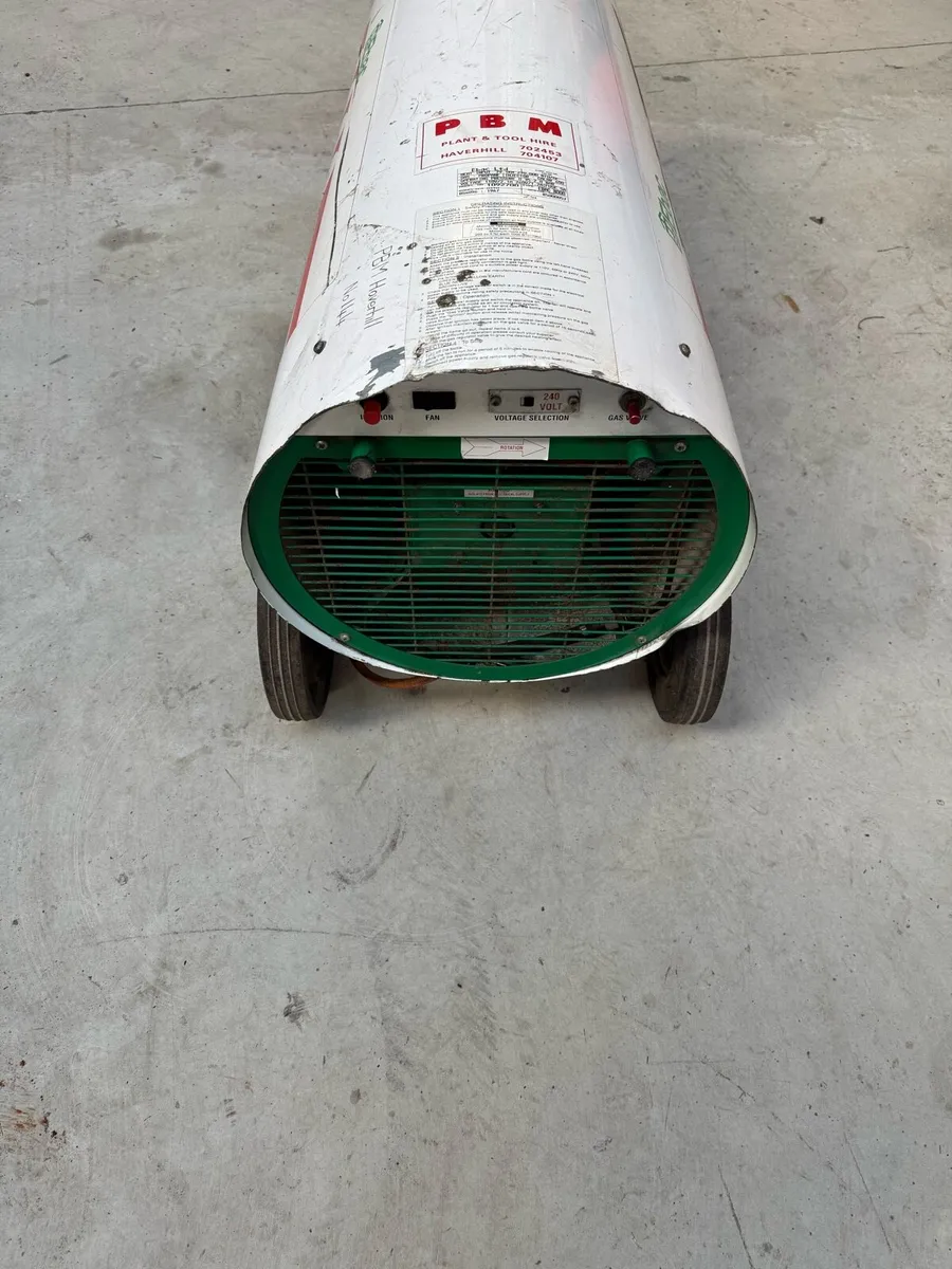 Garage clear out - Image 1