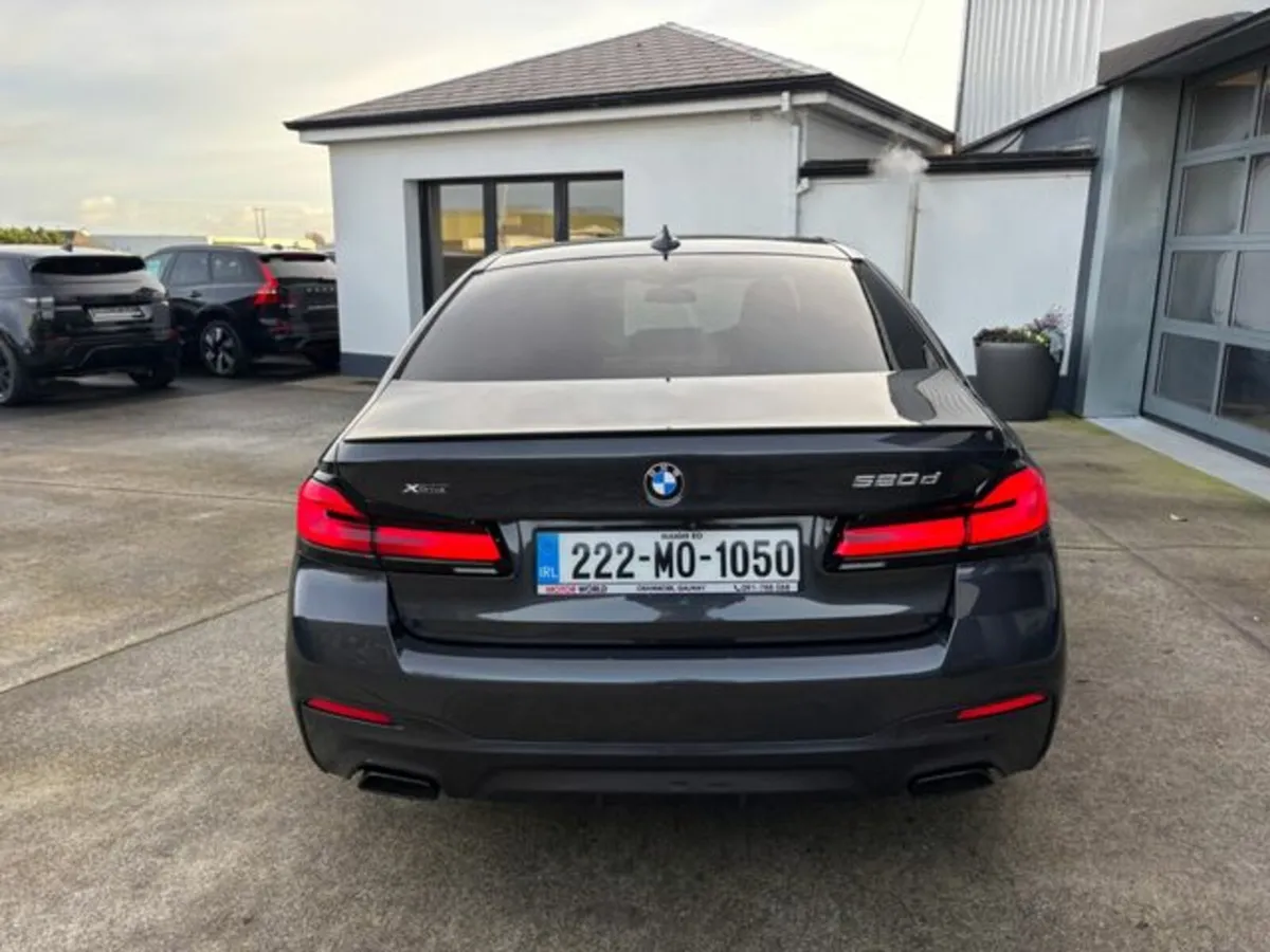 BMW 5-Series X DRIVE M SPORT PRO & TECH PACK - Image 3