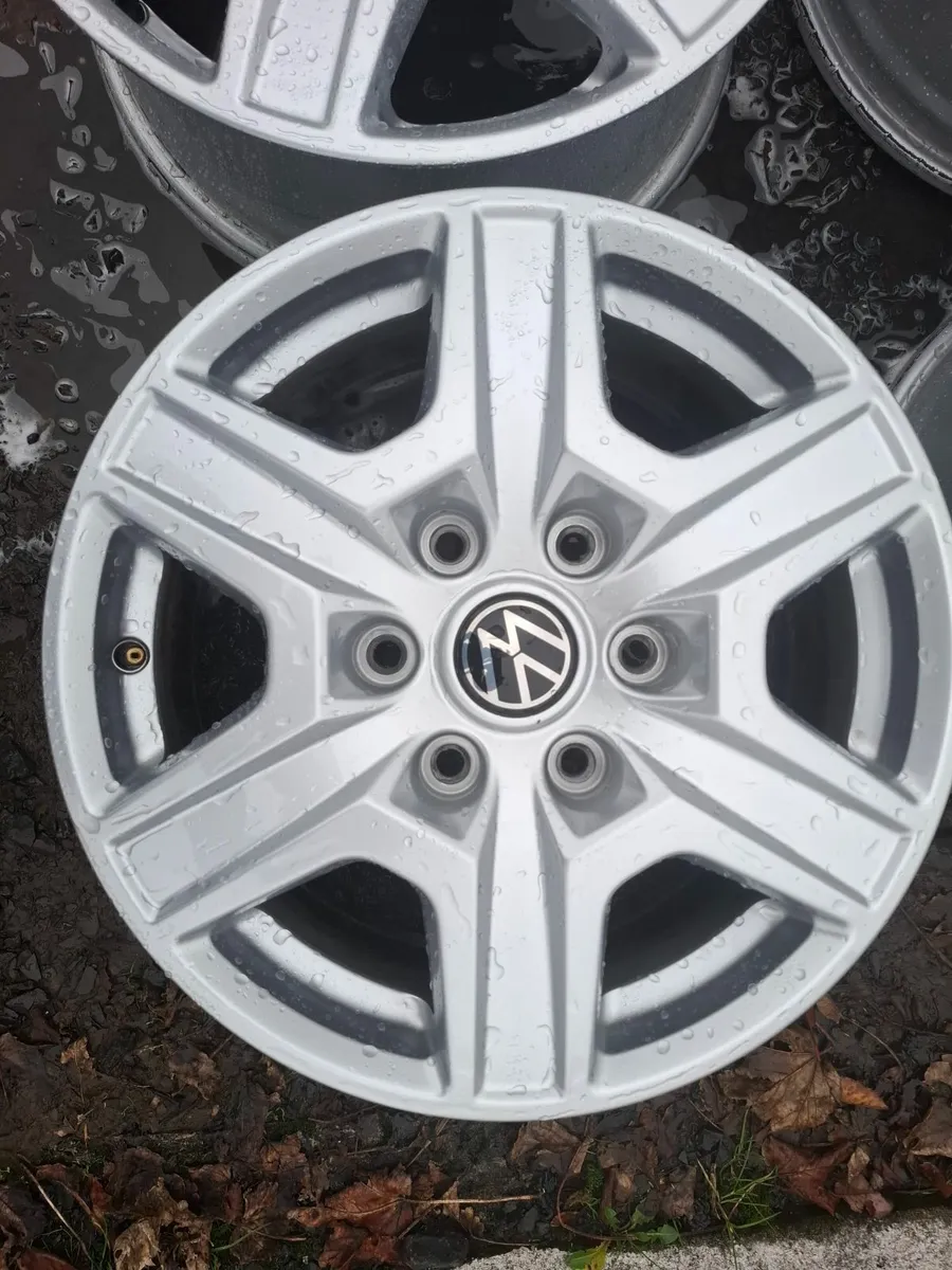 17" Genuine Vw Amarok Alloys - Image 1
