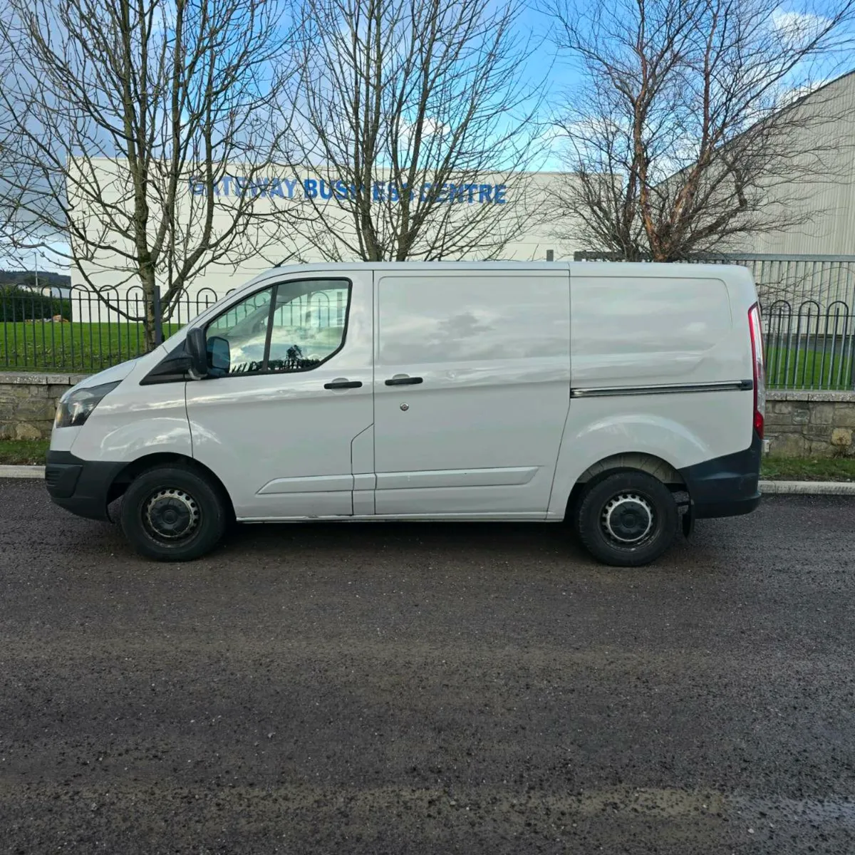 Ford Transit - Image 3