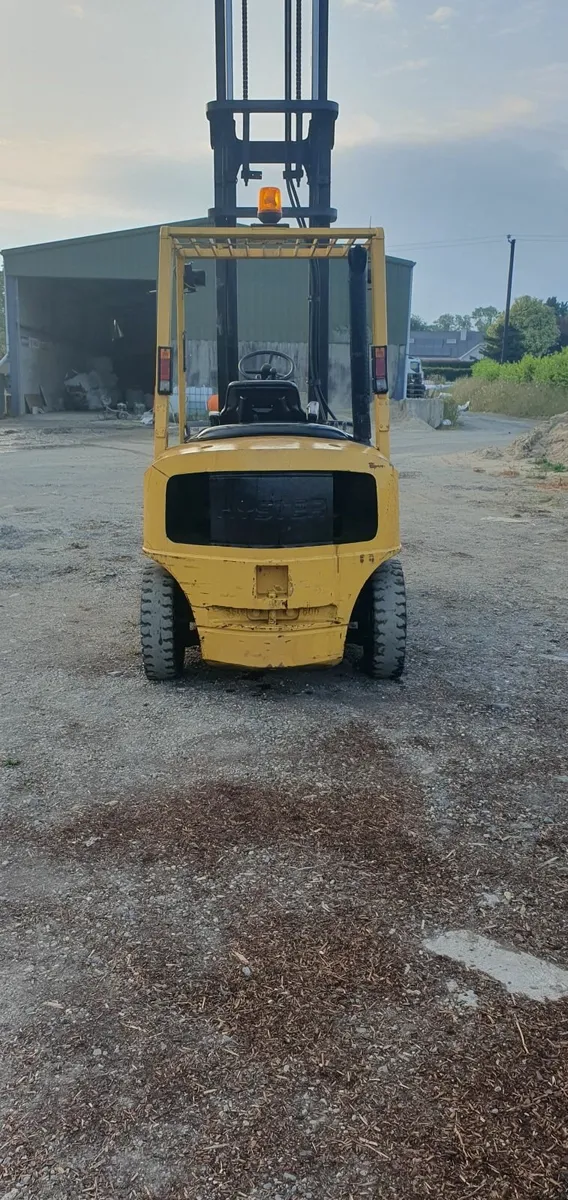 Forklift - Image 2