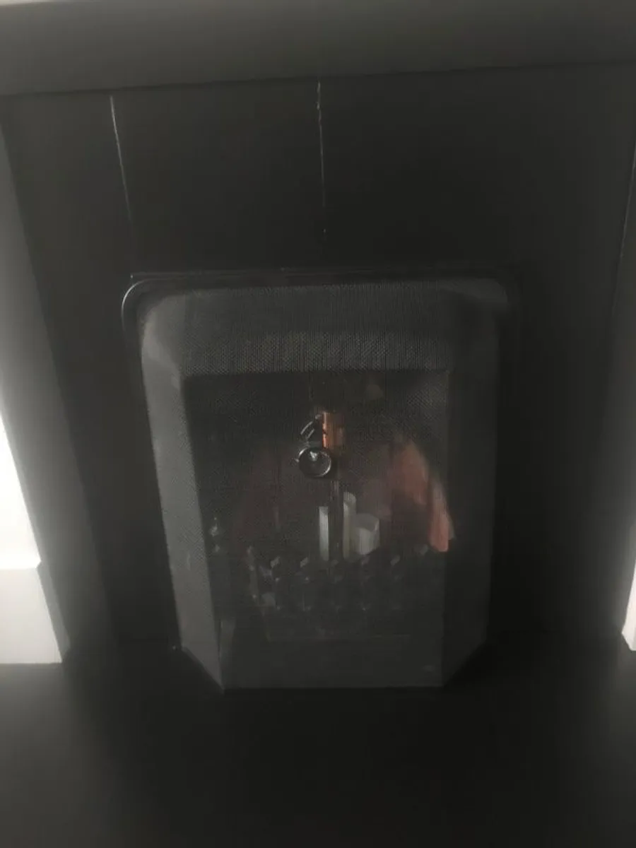 Fire grate, guard, bucket and companion set - Image 2