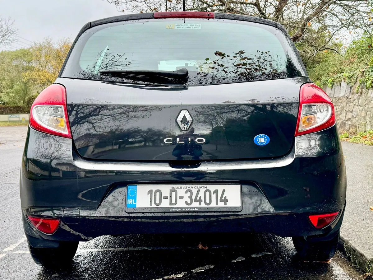 Renault Clio Nct 10/26  Tax 12/25 low mileage - Image 2