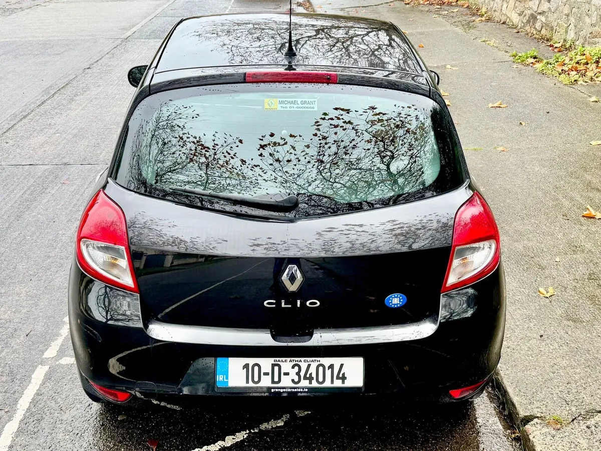 Renault Clio Nct 10/26  Tax 12/25 low mileage - Image 4