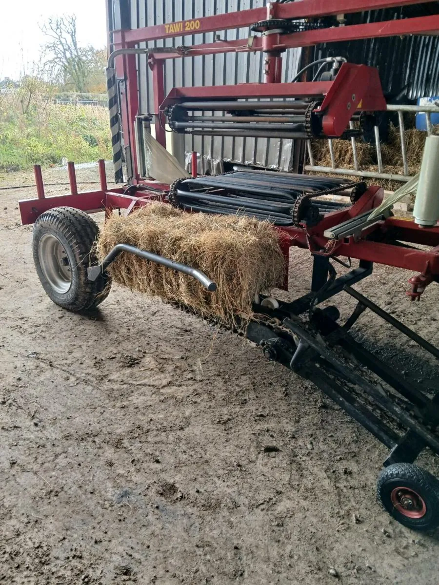 Square Bale wrapper Tawi 200 - Image 1