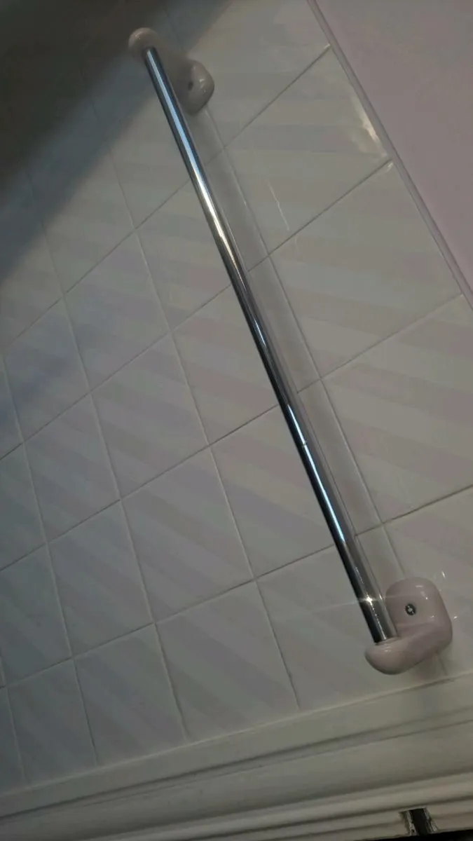 retro bathroom - Image 4