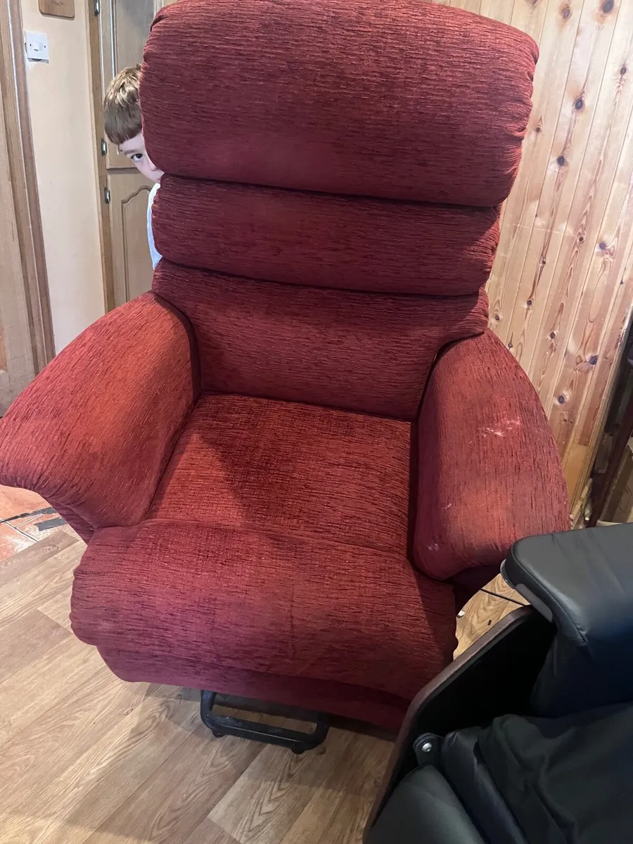 Electric recline chair - Image 1