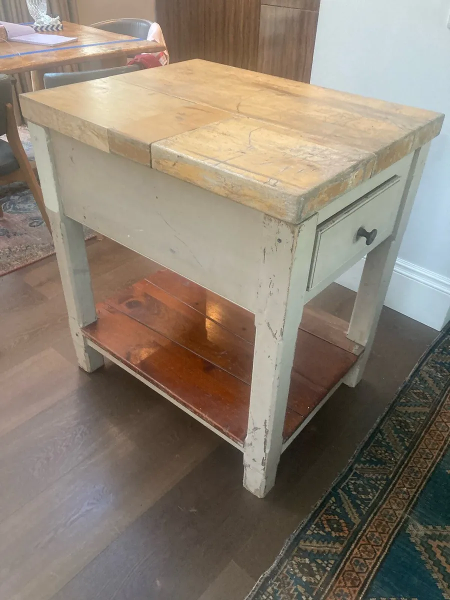 Chalon butchers block island - Image 4