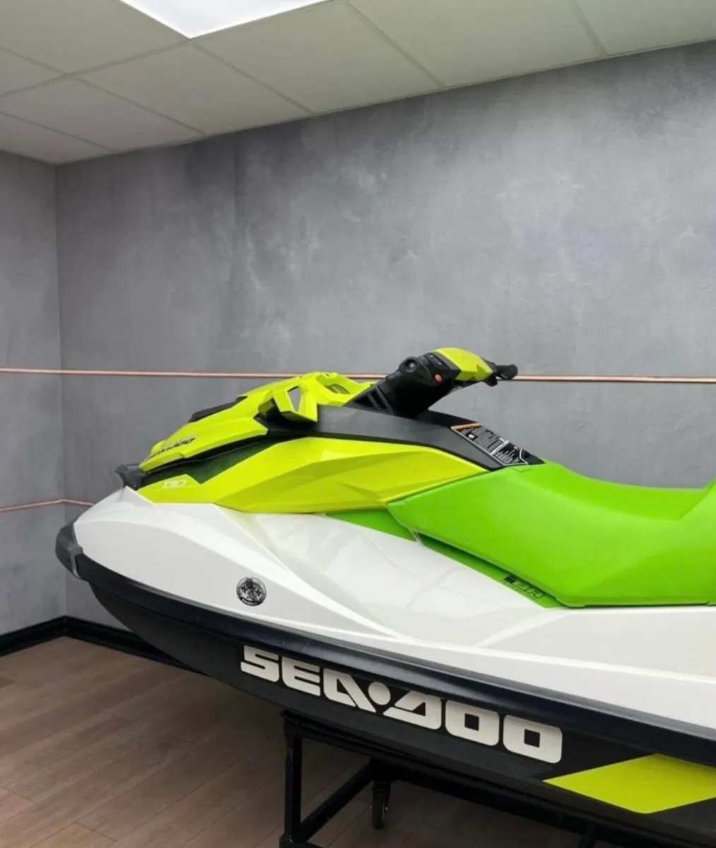 2020 sea doo - Image 2