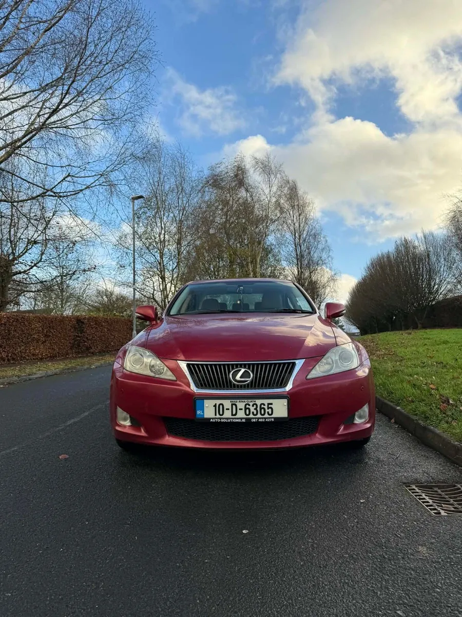 10 Lexus IS220 Diesel EXECUTIVE - Image 3