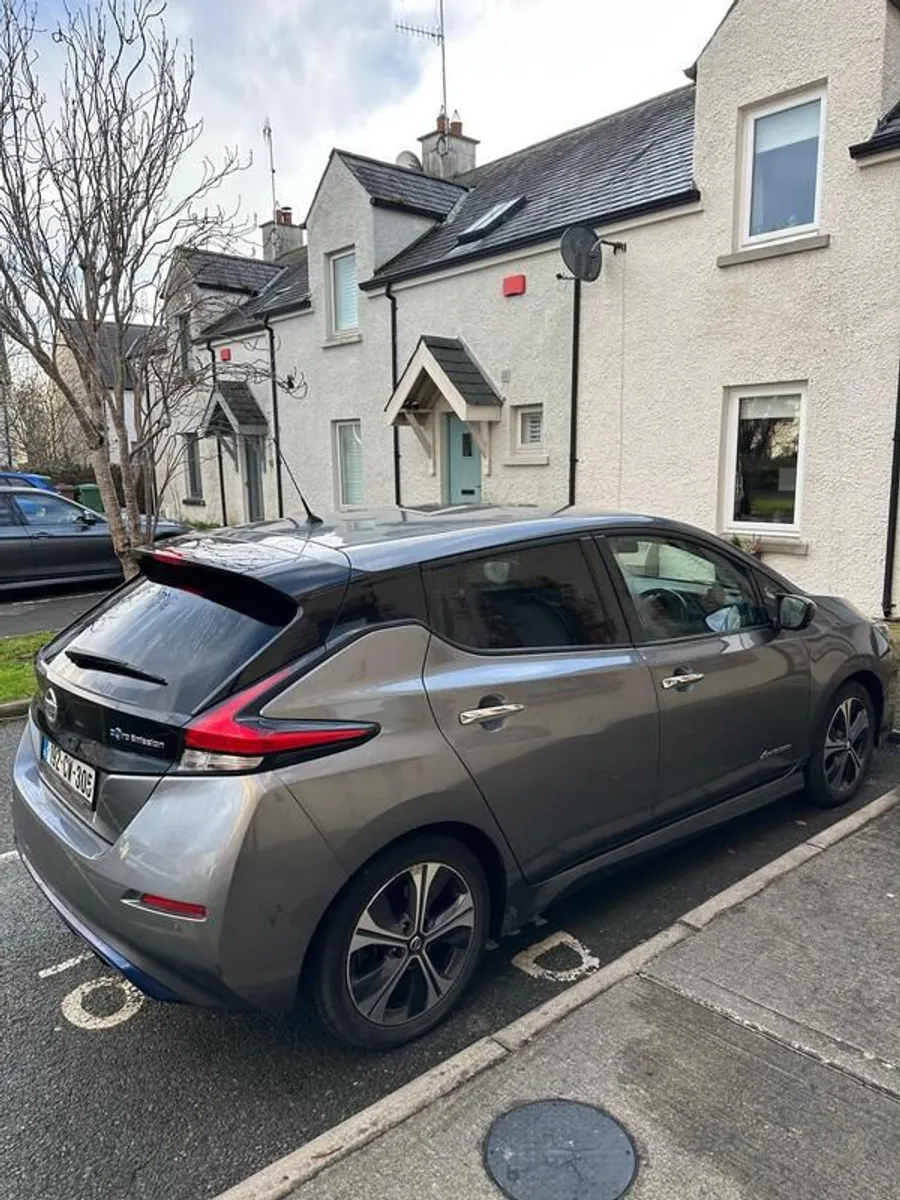 2019 Nissan Leaf - Image 4