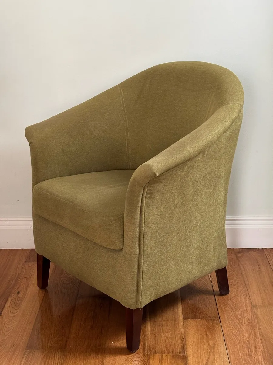 Armchair, like new - Image 1