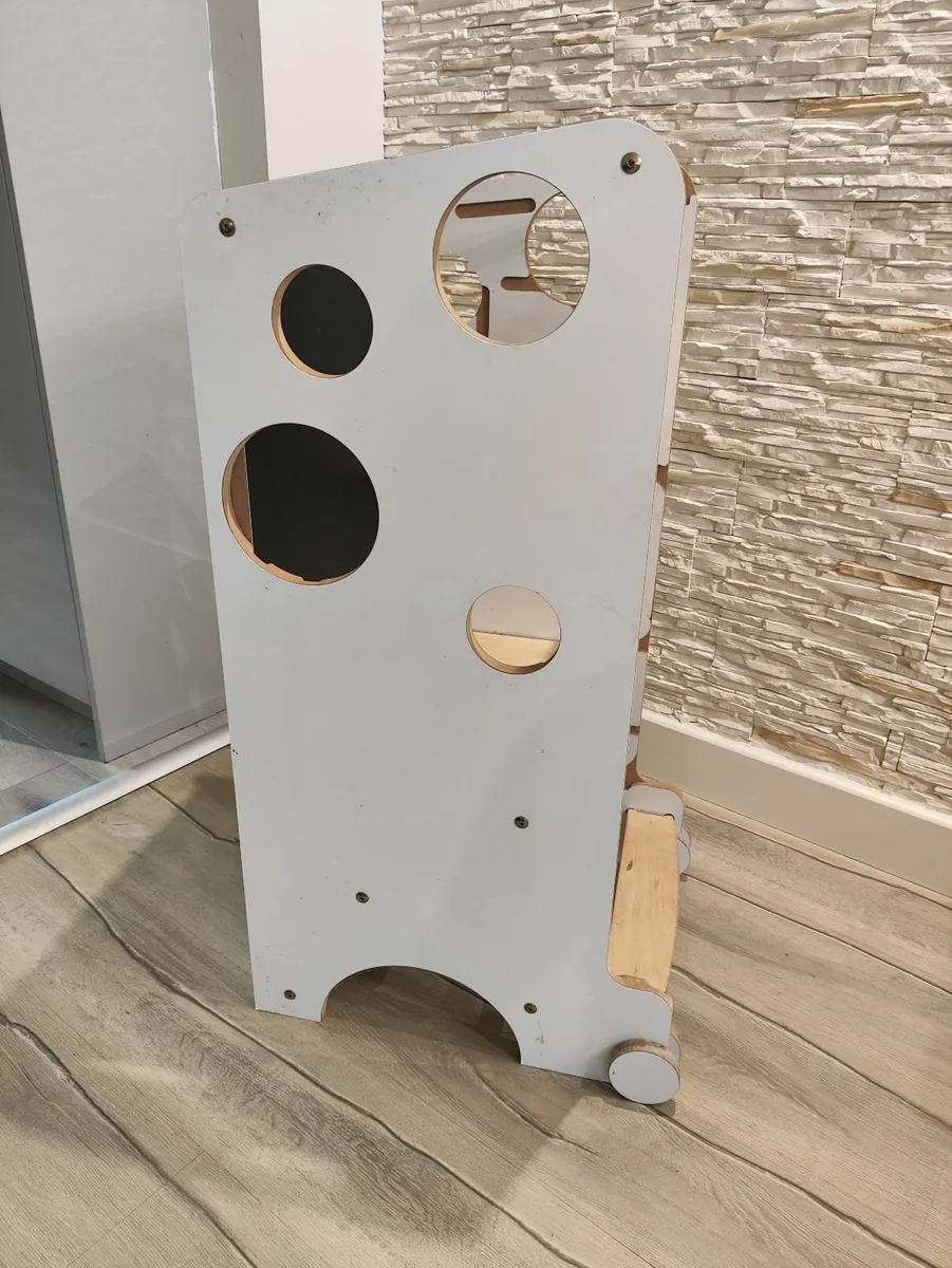 Leea learning tower - Image 3