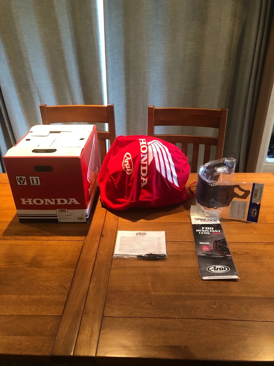 Arai HRC RX7V Brand New In Box - Image 4