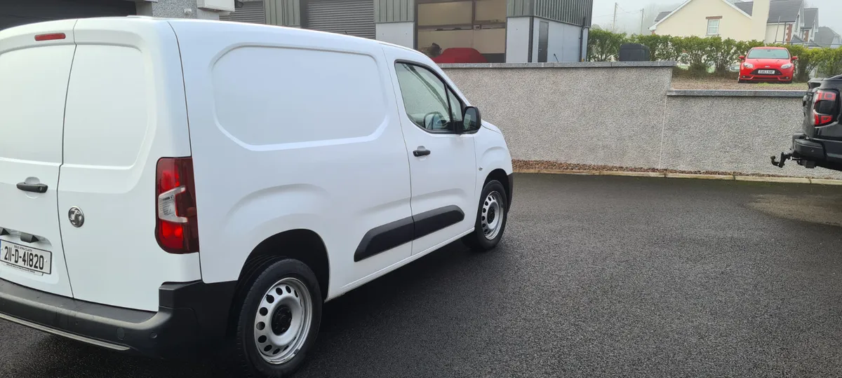 Vauxhall Combo 2021 - Image 3