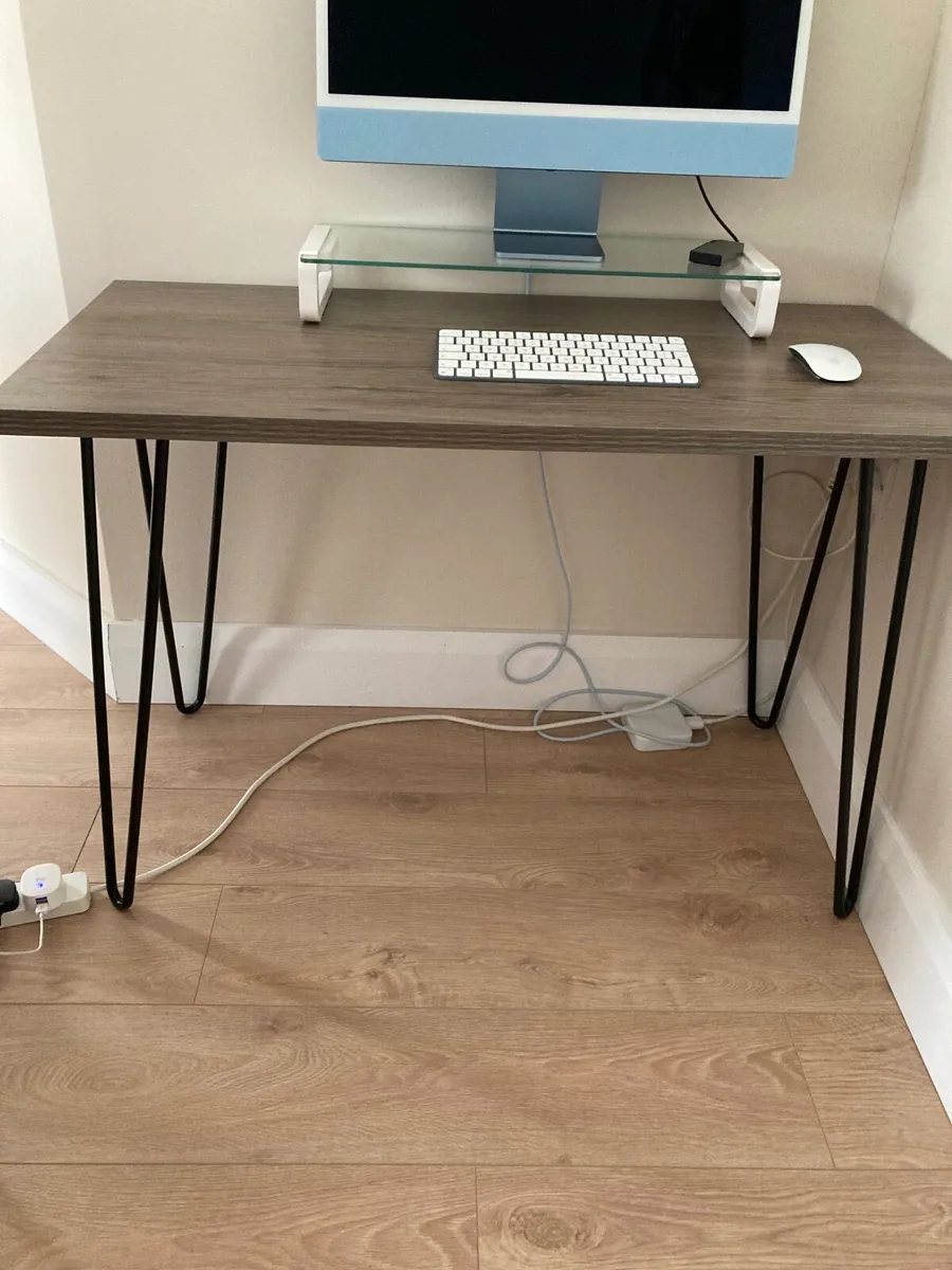 Desk and chair - Image 2