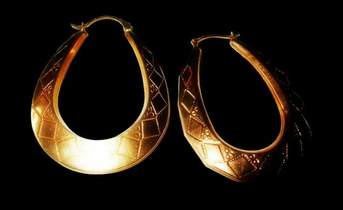 Vintage Hallmarked 9ct Large Hoop Earrings - Image 3