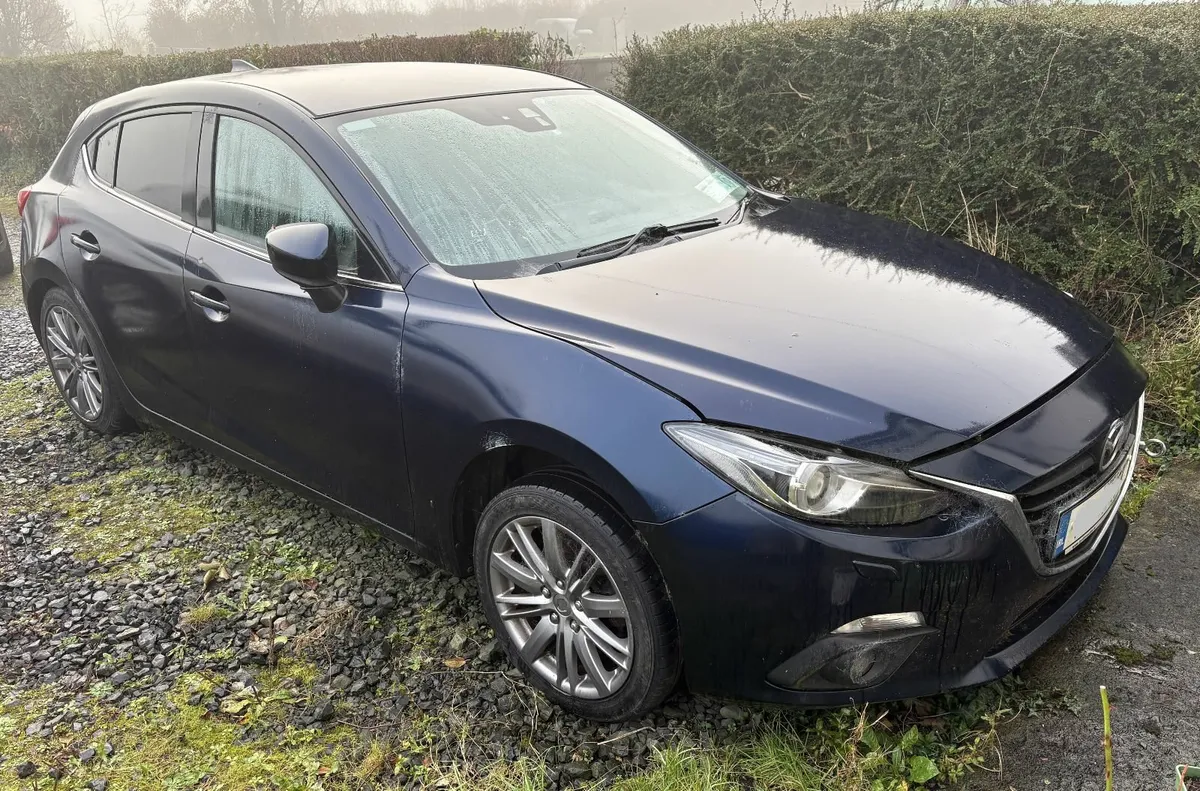 2016 Mazda 3 Hatchback 1.5D/6M breaking for parts