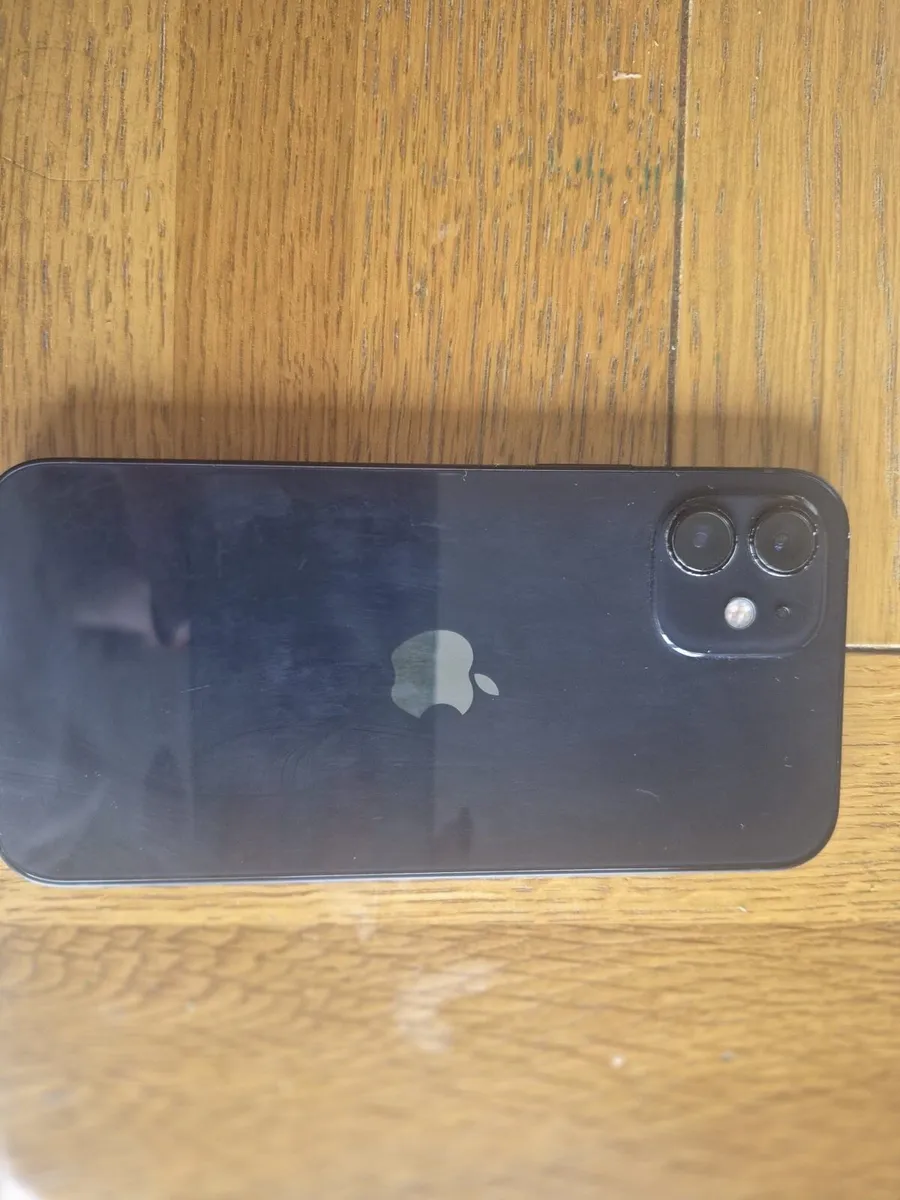 iPhone 12 - Image 2