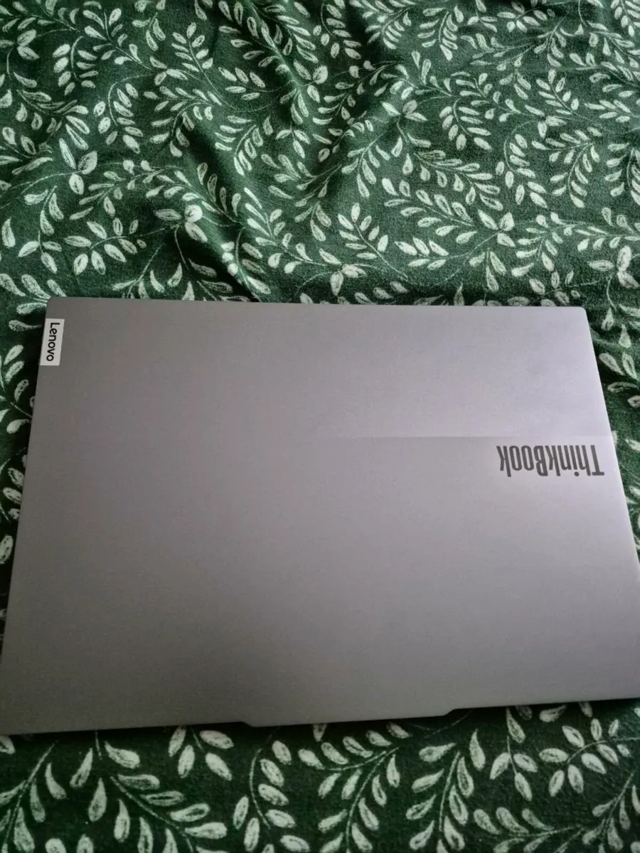 Laptop Lenovo - Image 1