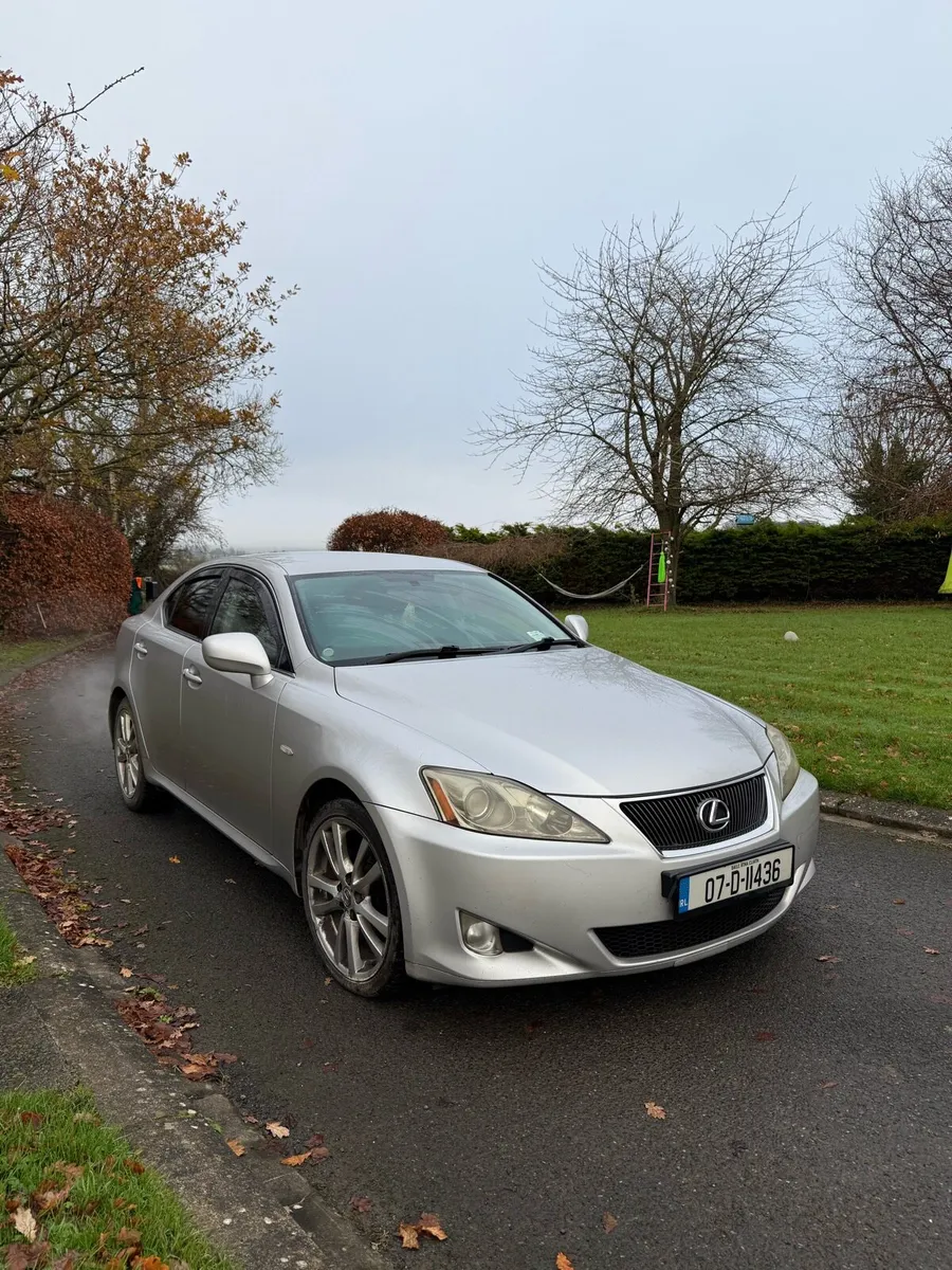 Lexus IS250 - Image 1