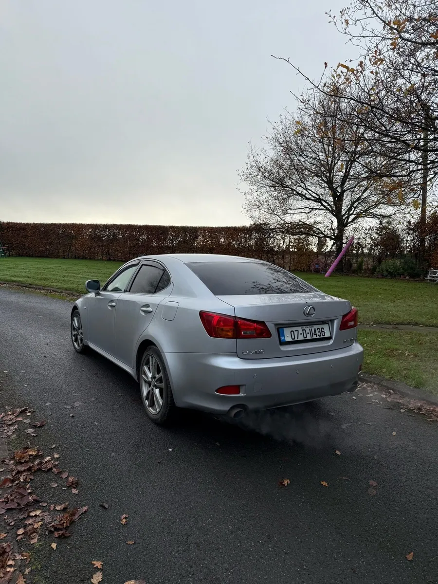 Lexus IS250 - Image 3