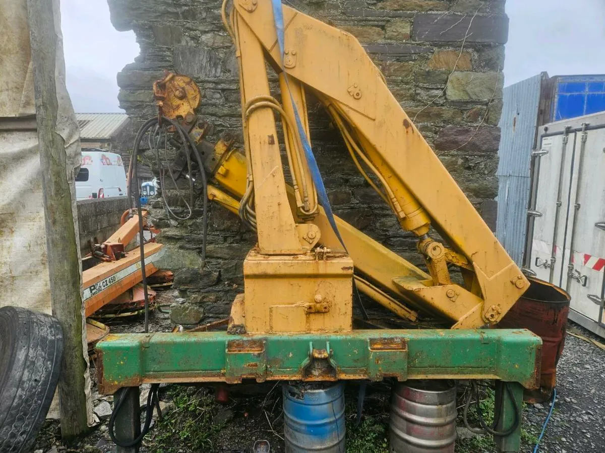 Tico Crane - Image 1