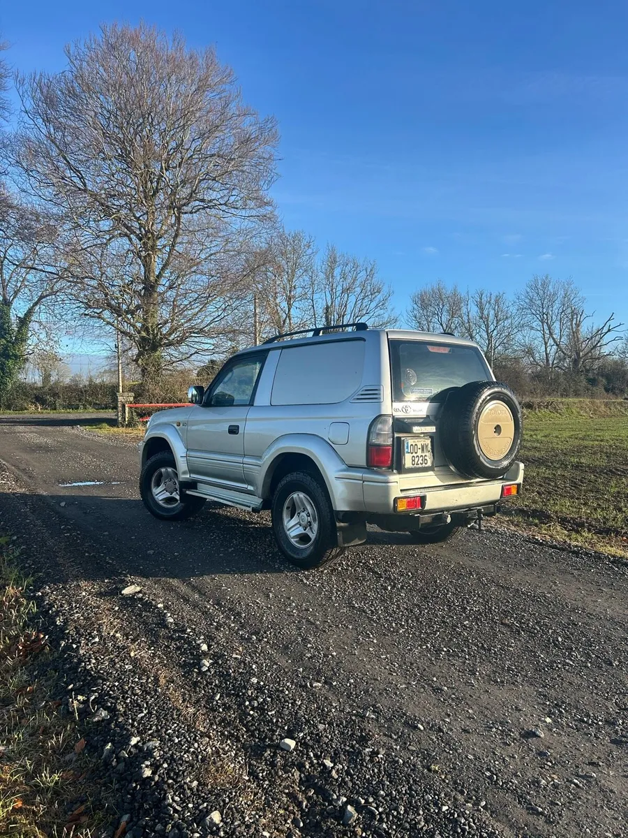 Toyota landcruiser - Image 2